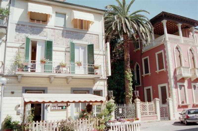 Hotel Belvedere Viareggio Esterno foto